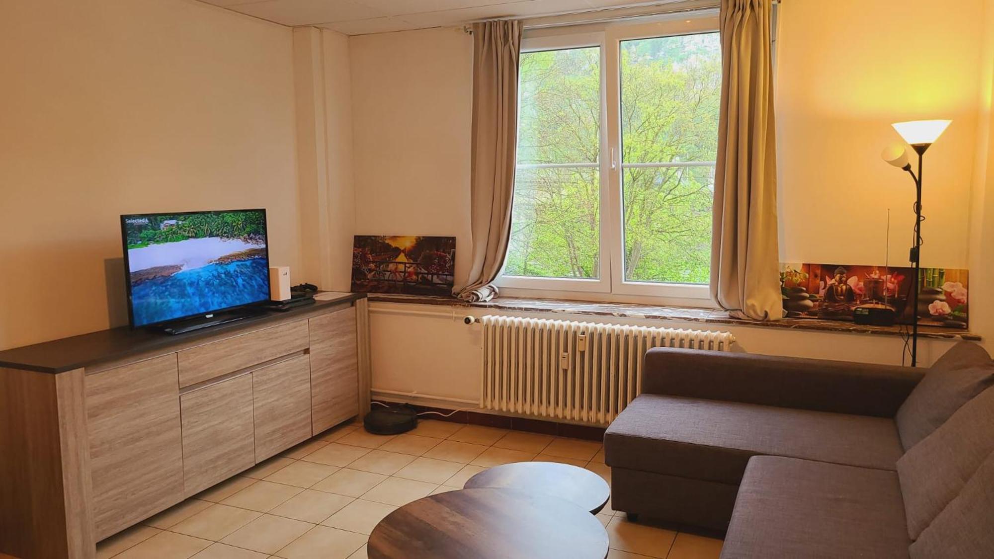 Hebergement Basique Et Fonctionnel Bon Rapport Qualite Prix Apartment Nameche Exterior photo